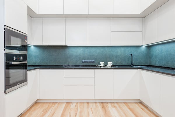 Modern Flat Panel Kitchen